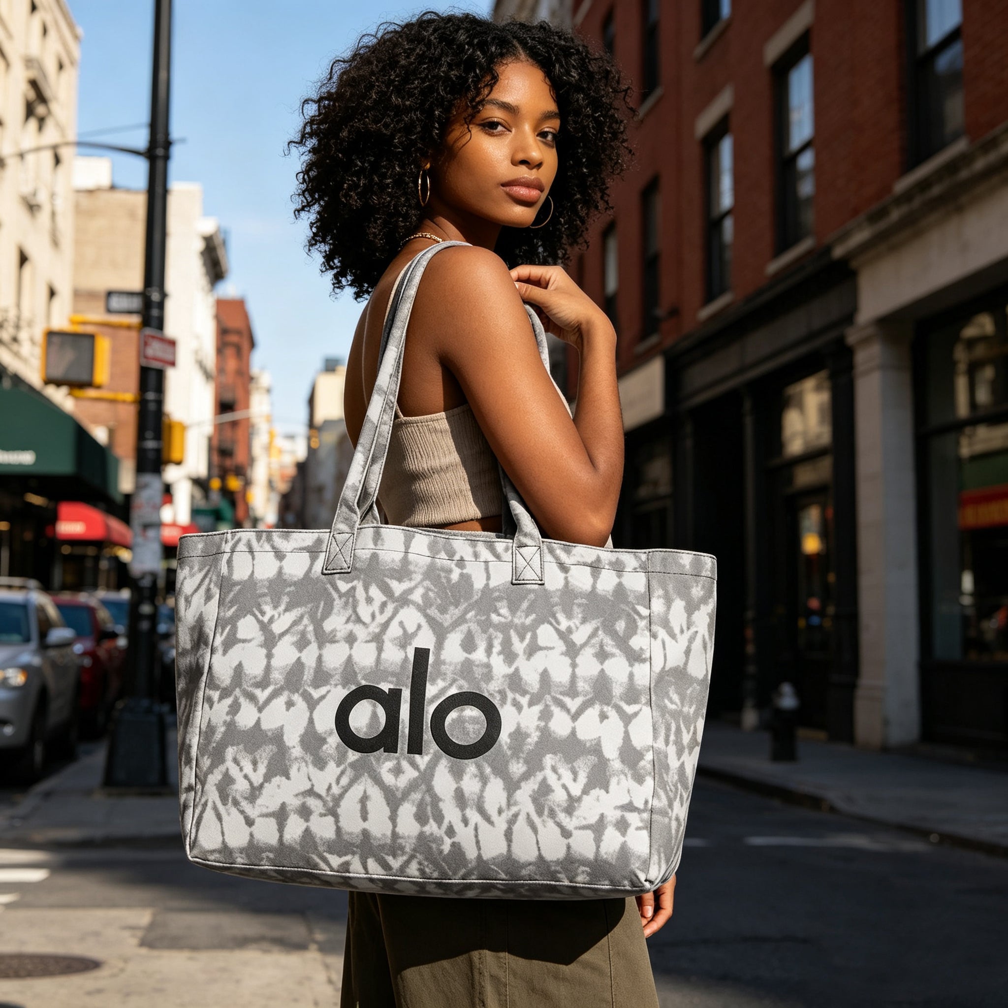 Alo Shopper Tote For Everyday Carry - AFewVibe